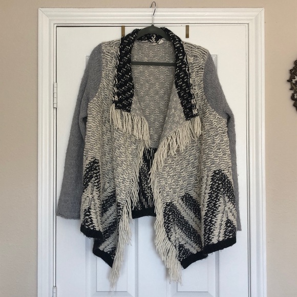 Anthropologie Moth Amba Fringe Cardigan - Picture 5 of 7